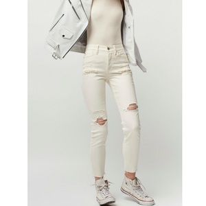 NWT Free People “Lacey Stilt” Worn White Distressed Jeans